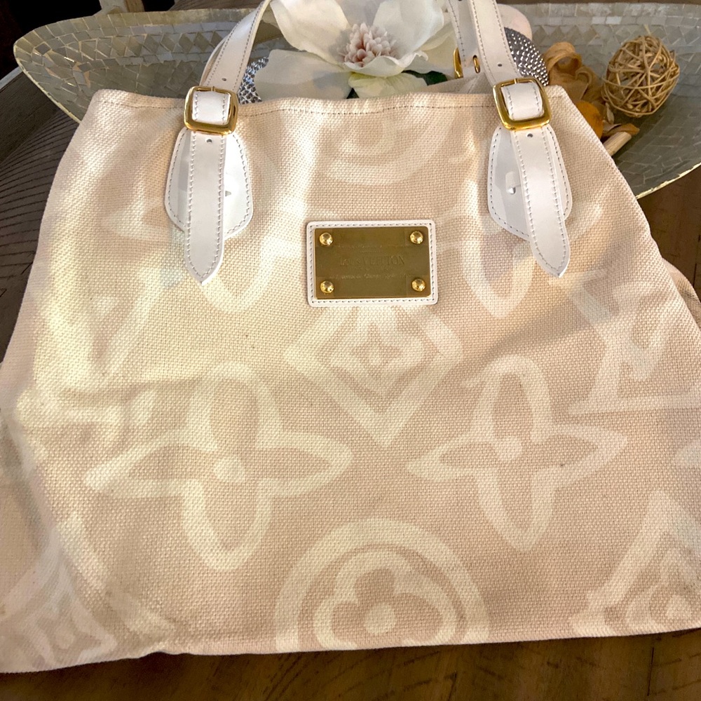 Louis Vuitton Purse 👜